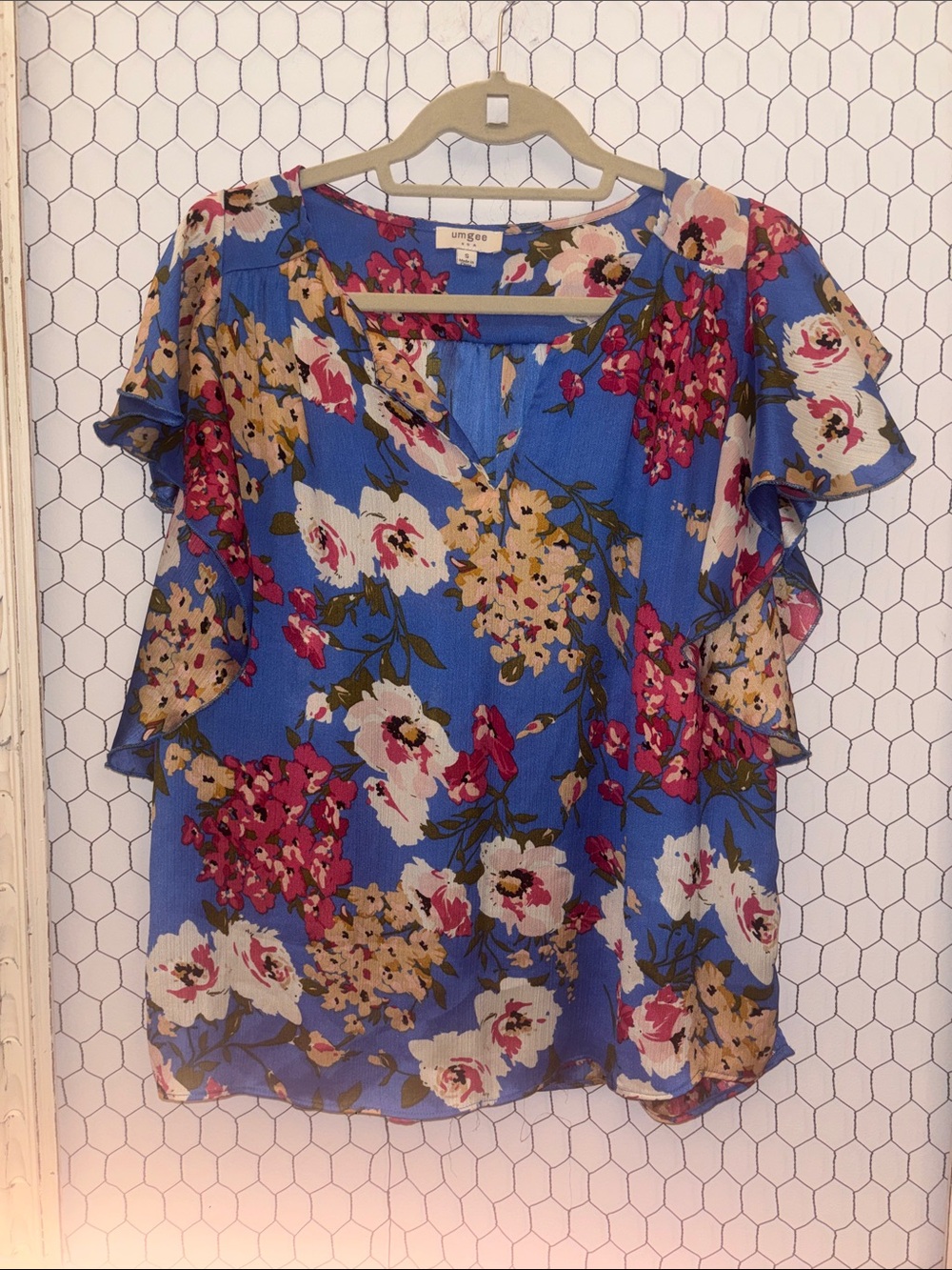 Umgee Blue Floral Ruffle Sleeve Top